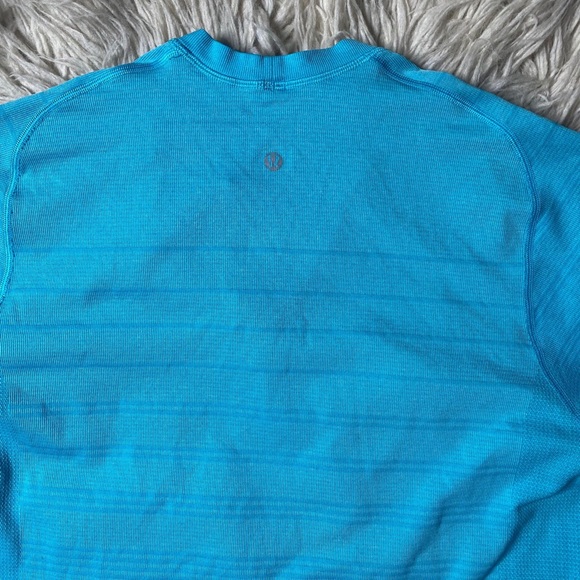 Lululemon Shirt Mens AQUA BLUE Athletic Training Workout Eat Drink Sweat Repeat - Picture 5 of 6
